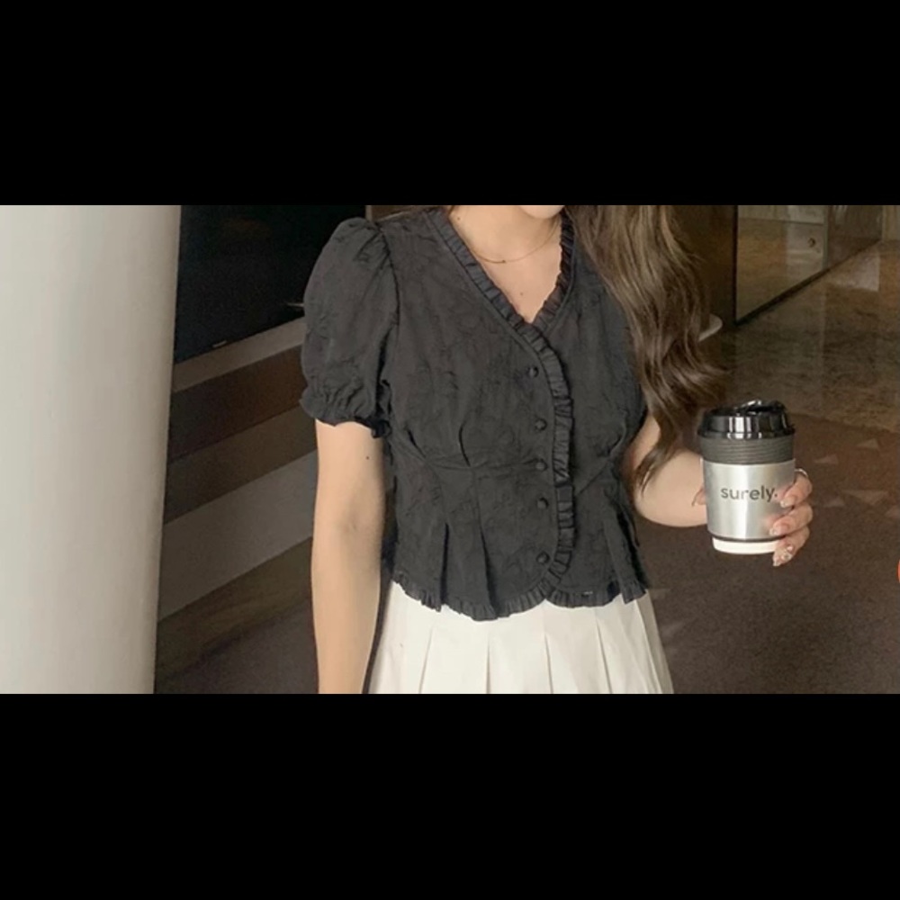 flower printed, short-sleeved design top